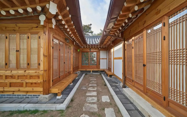 Bukchon Hakminjae Hanok Stay