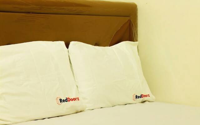 RedDoorz near Taman Puring