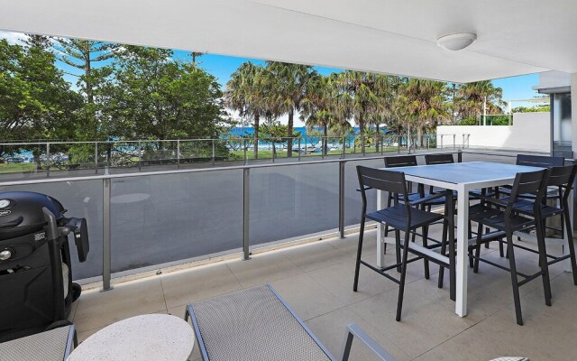 Spinnaker Apartments