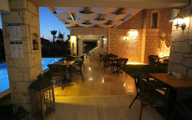 Fizzio Alacati Hotel