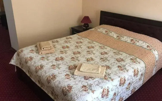 Zarina Hotel