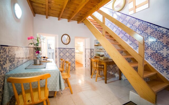 C01 - Historical Central House