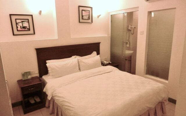 De Galleria Hotel