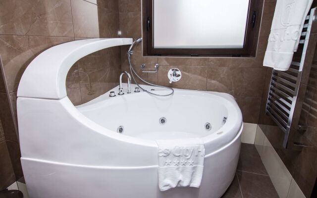 Best Western Plus Olives City Hotel