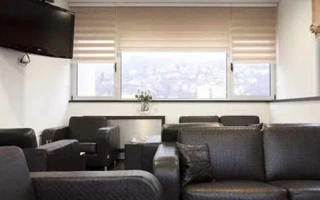 City Boutique Hotel
