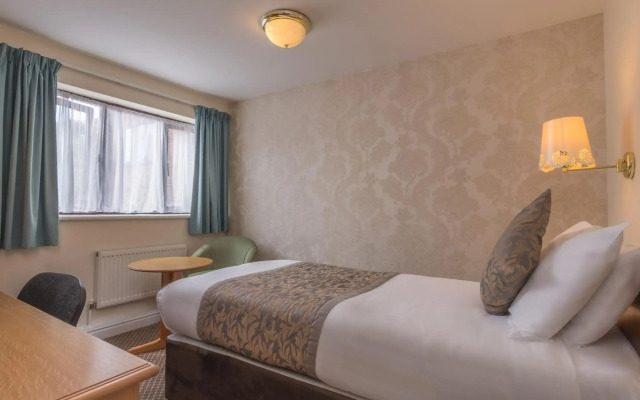 Bridge House Hotel