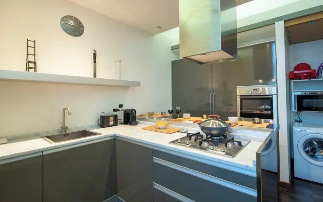 Indipendenza Apartment by Mamo Florence