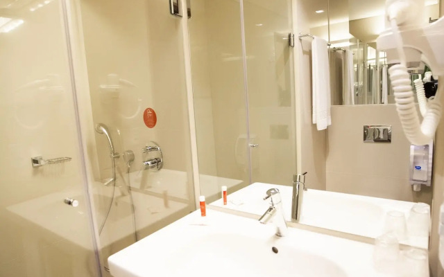 Hotel Moov Curitiba