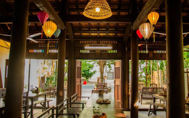 Ngan Hotel