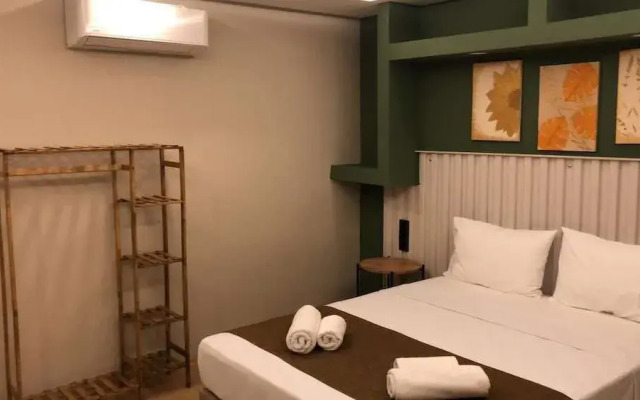 Red Castle Hotel & Pub