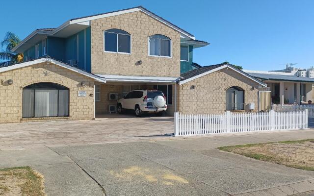 Palm Beach Guest House