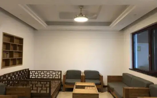 A homestay which embrace the mountains in jingdezhen