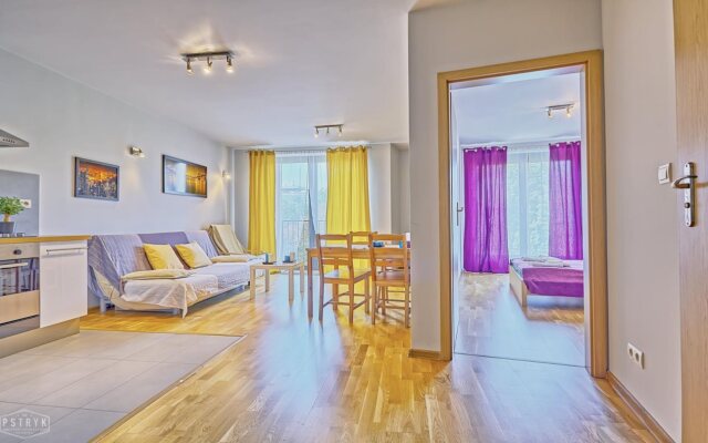 Kornelia Apartments