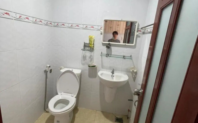 Nhu Hoai Hotel