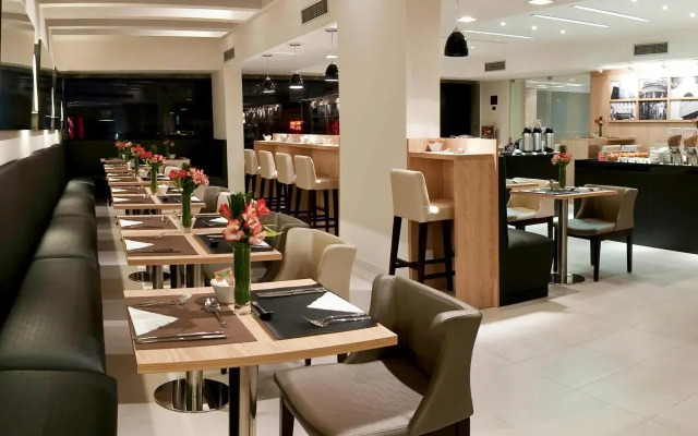 Mercure Sao Paulo Pamplona Hotel