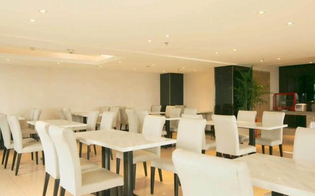 Leisure Hotel