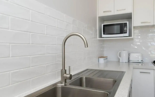 Villa on Matthews, Quite, Modern, Fresh, Free Wifi