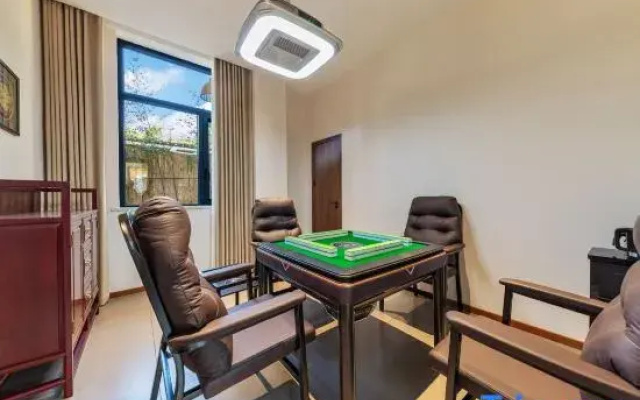 Juelu Huaxi Hot Springs Homestay (Shijicheng)