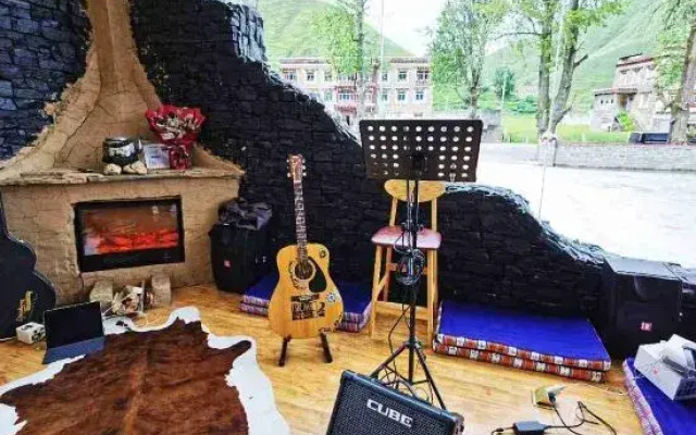 Fine Homes Hotel
