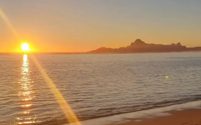 Tahiti - Fare Vainato Beach
