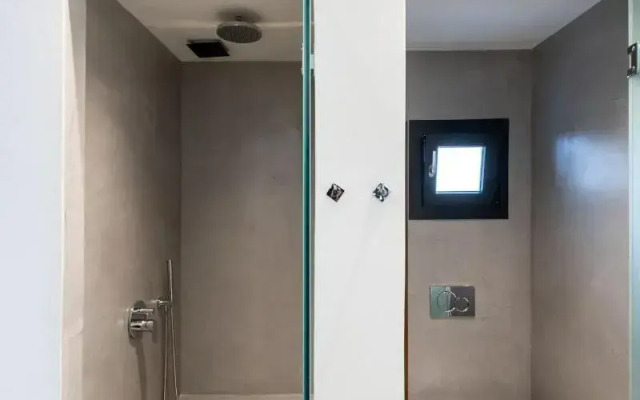 George & Joanna Suites