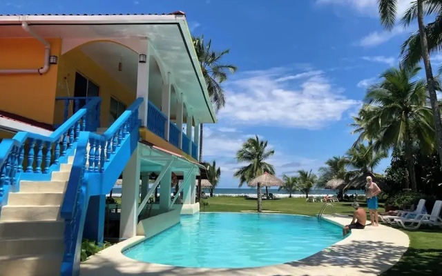 Las Lajas Beach Resort