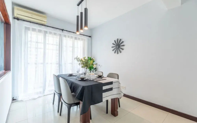 Locals Boutique Apartment Huafa Plaza 35