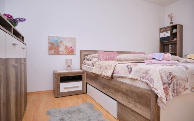 Seaview Apartment Kia by Litto