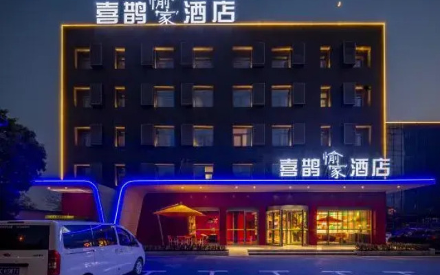Magpie Hotel