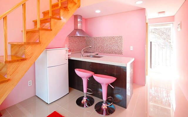 Pyeongchang Daegwallyeong Modern Ville Pension