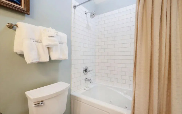 Gallery Stays - Low Country