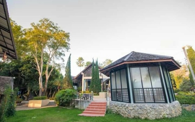 Season Namkorn Resort