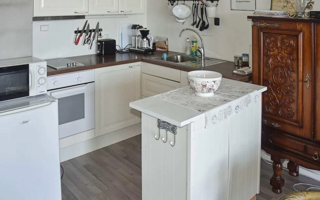 6 Person Holiday Home in Onarheim