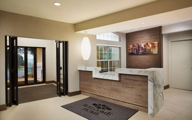 Hyatt House Austin Arboretum