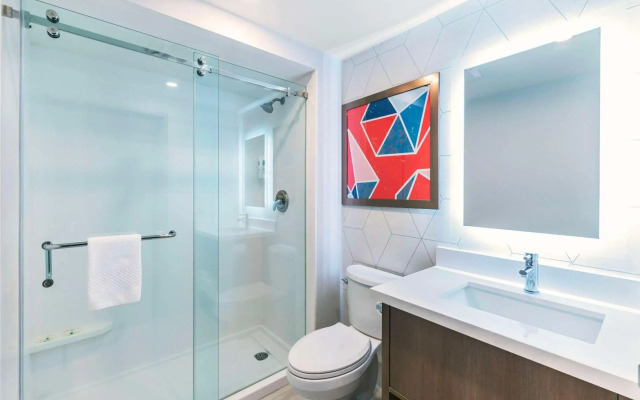 Comfort Suites London