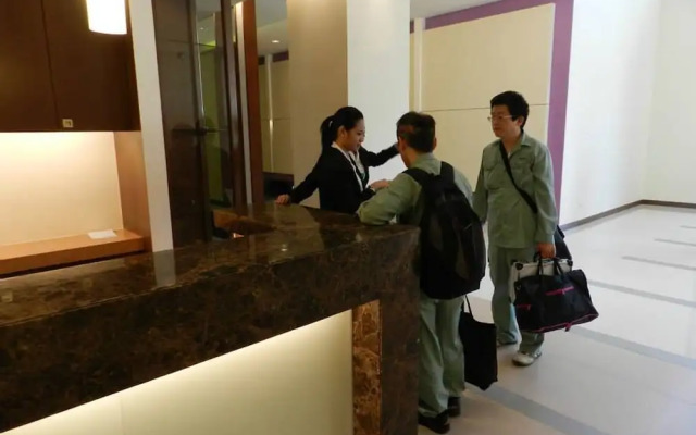 San Tomas Suites