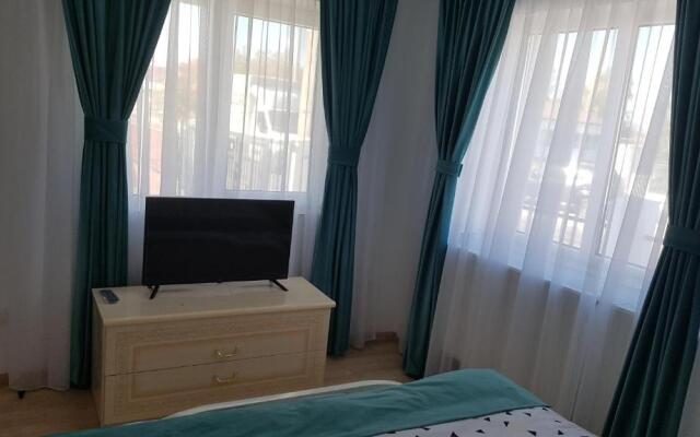 Casa Bradu Sharing Home