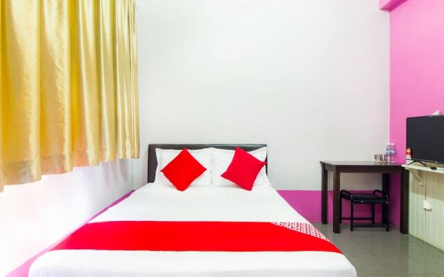 OYO 880 Hotel Purple Town