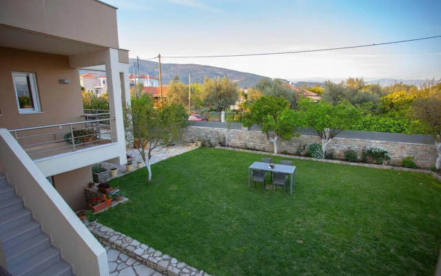Fou's 3-bed Villa in Nafpaktos
