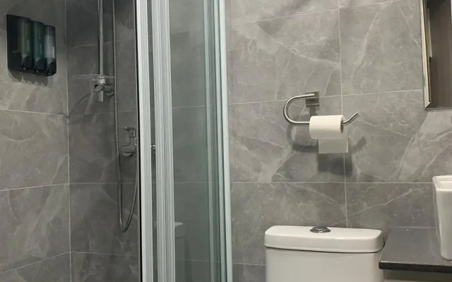 J Hotel