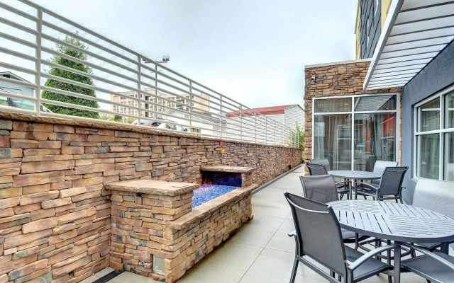 Fairfield Inn & Suites by Marriott Nashville Downtown MetroCenter