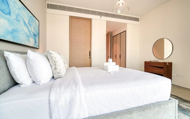 Serene Beachfront Ain Dubai View at Address JBR