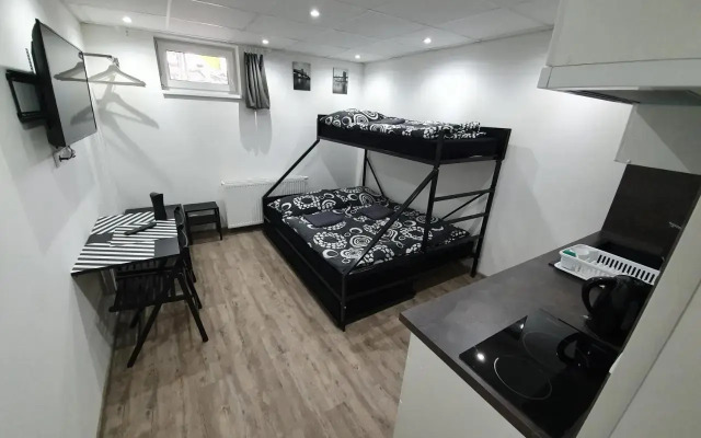 Small Apartments Denisa Business