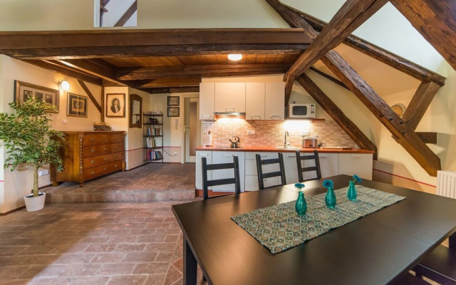 Apartments Latrán 43