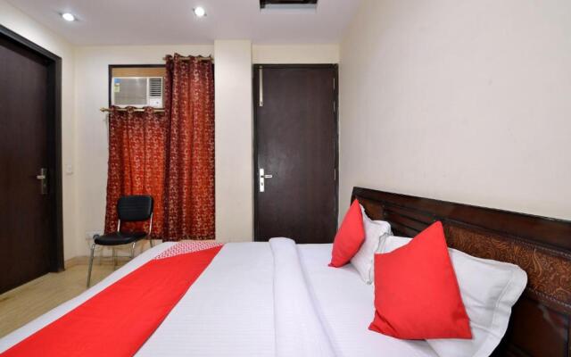 OYO Rooms CR Park Outer Ring Road