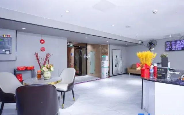 Junyi Hotel Shenzhen Dongmen Pedesteian Street store