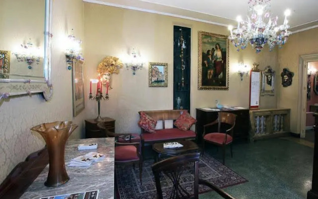Boutique Apartment San Moise