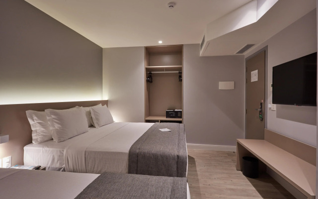 Flix Hotel