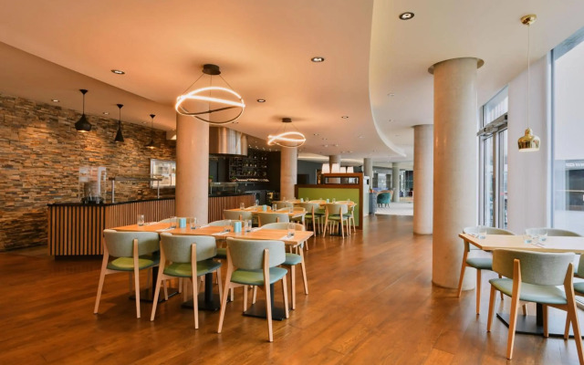Aloft London Excel