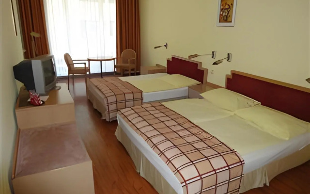 Continental Hotel-Pension